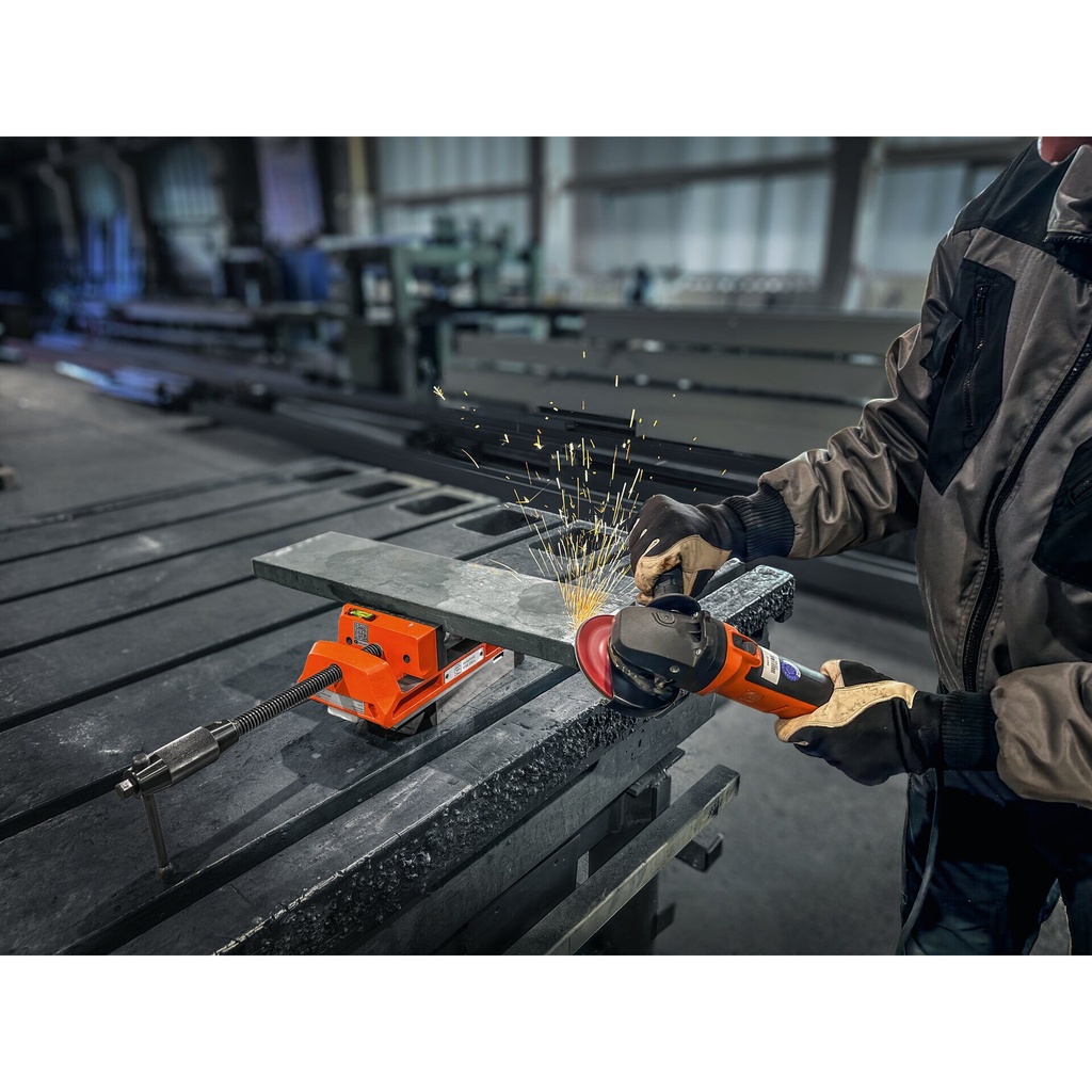 249050_03.jpg