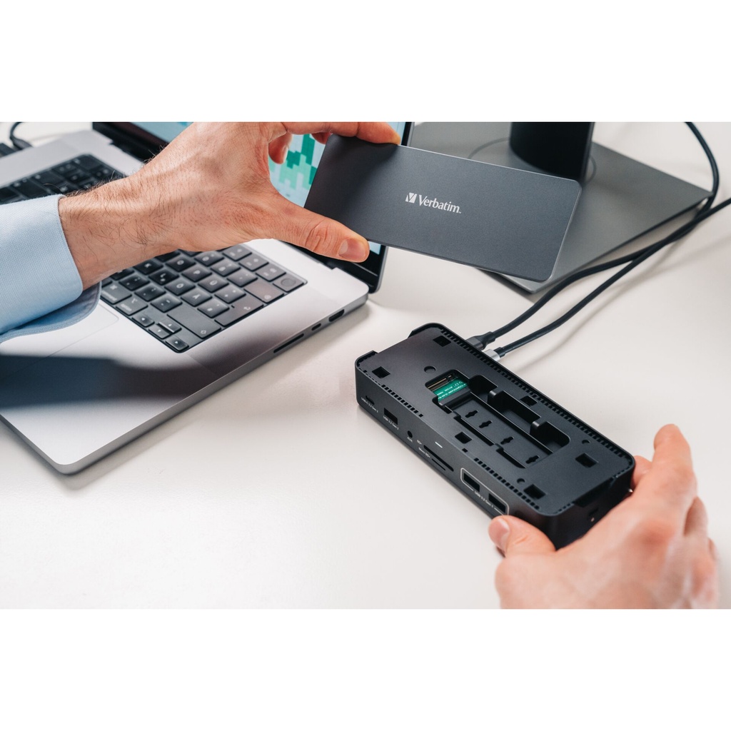 Verbatim USB-C Pro Docking Station 15 with SSD Slot 32173