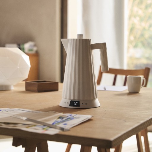 Alessi Plisse Wasserkocher weiß mit Temperaturregelung