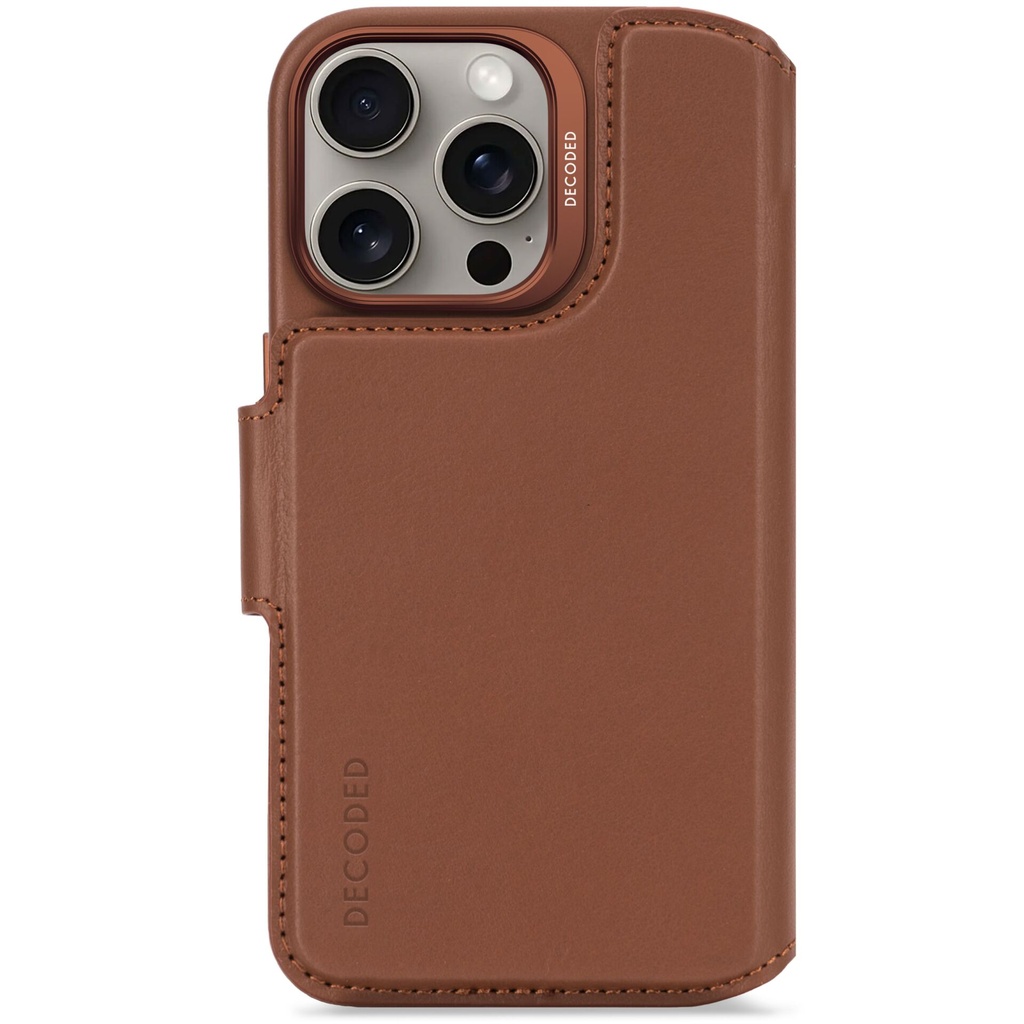 Decoded Leather Detachable Wallet iPhone 16 Pro Tan